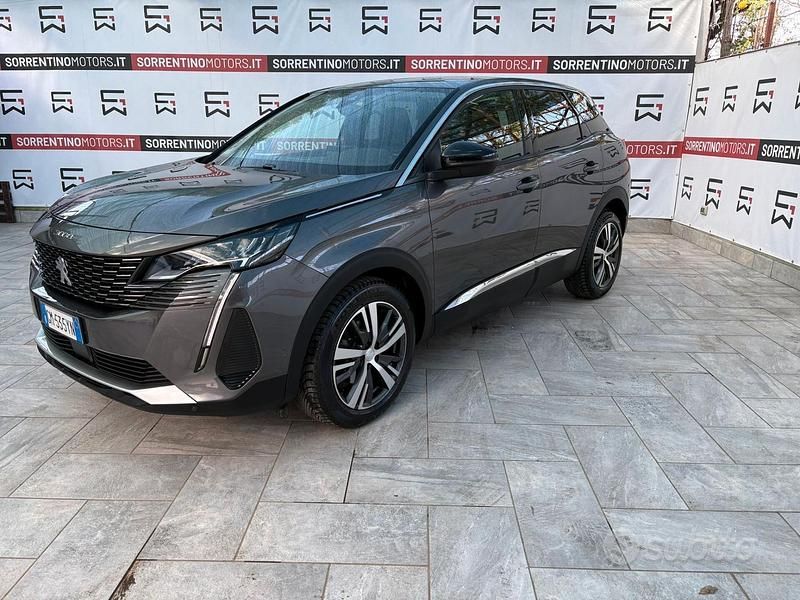 Usata Peugeot 3008 Allure 131 CV (96 kW) 2023 Grigio SUV
