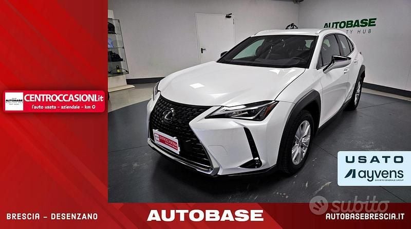 Usata Lexus UX 250h Business Edition 2021 Bianco SUV
