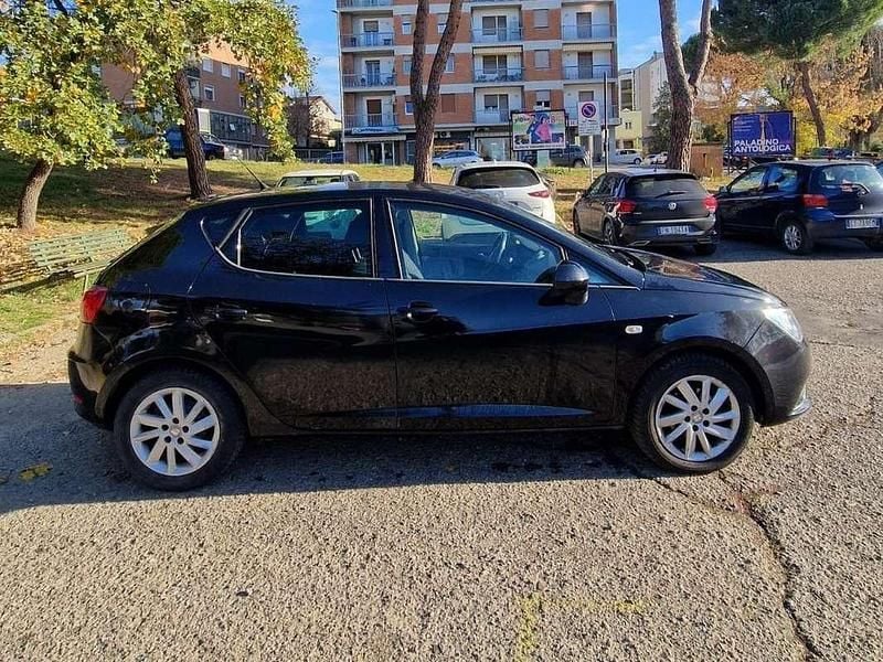 Occasion Seat Ibiza Reference 75 PK (55 kW) 2013 Zwart Sedan