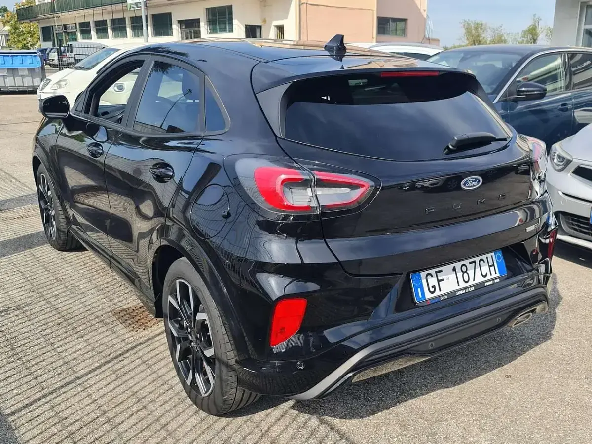 Usata Ford Puma Titanium 125 CV (91 kW) 2021 Nero SUV