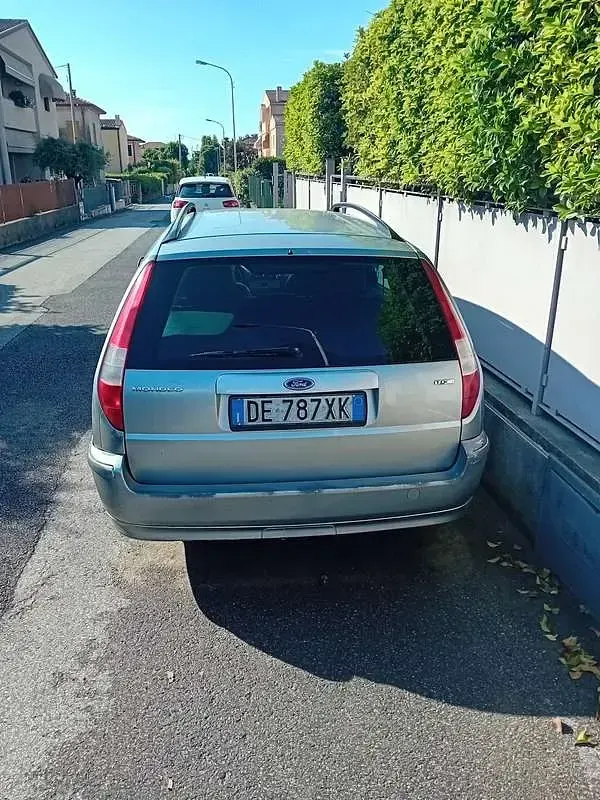 Usata Ford Mondeo Titanium 131 CV (96 kW) 2006 Station wagon