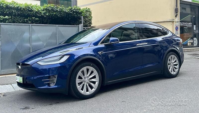 Usata Tesla Model X Long Range AWD 186 kW (253 CV) 2020 Blu SUV