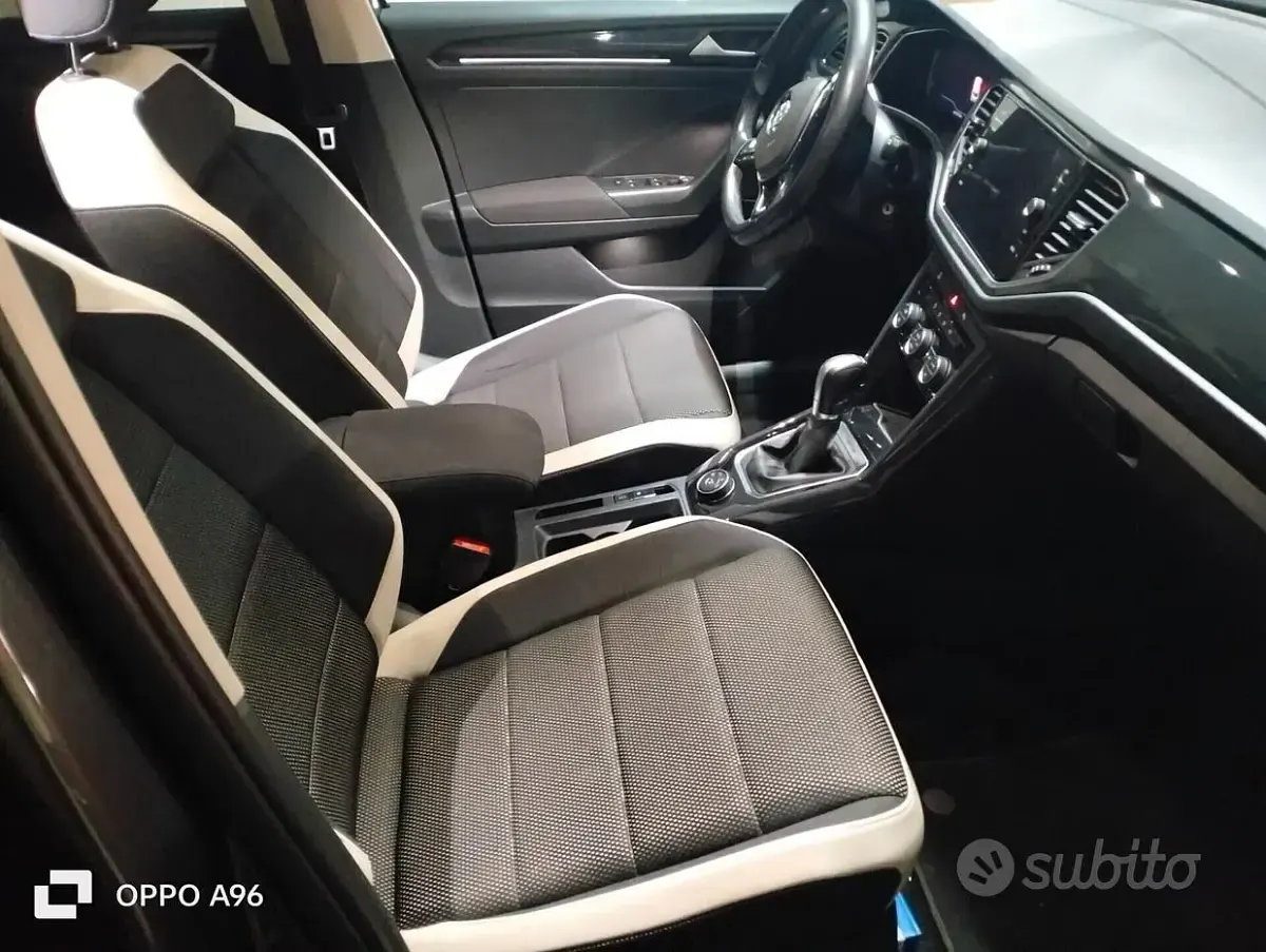 Usata VW T-Roc 150 CV (110 kW) 2018 Grigio SUV