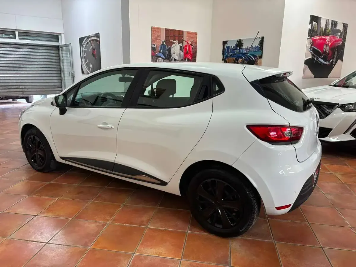 Usata Renault Clio IV Intens 75 CV (55 kW) 2019 Bianco Berlina
