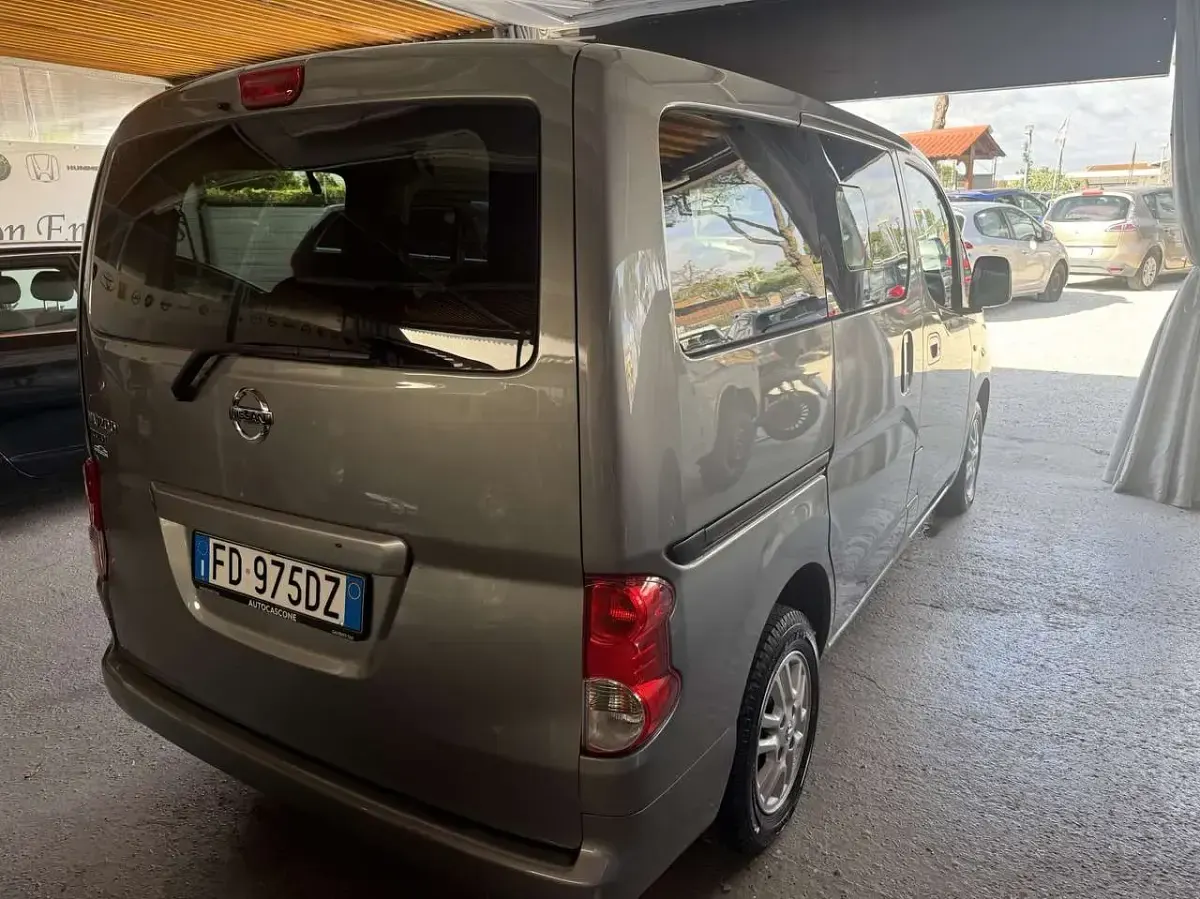 Usata Nissan Evalia Acenta+ 110 CV (80 kW) 2016 Grigio Monovolume