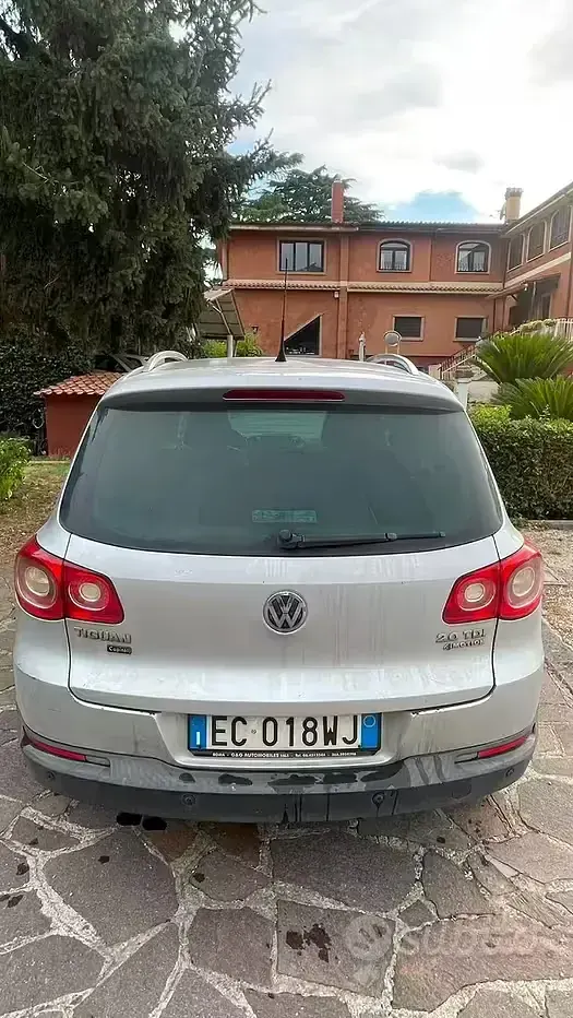 Usata VW Tiguan 140 CV (102 kW) 2010 Grigio SUV