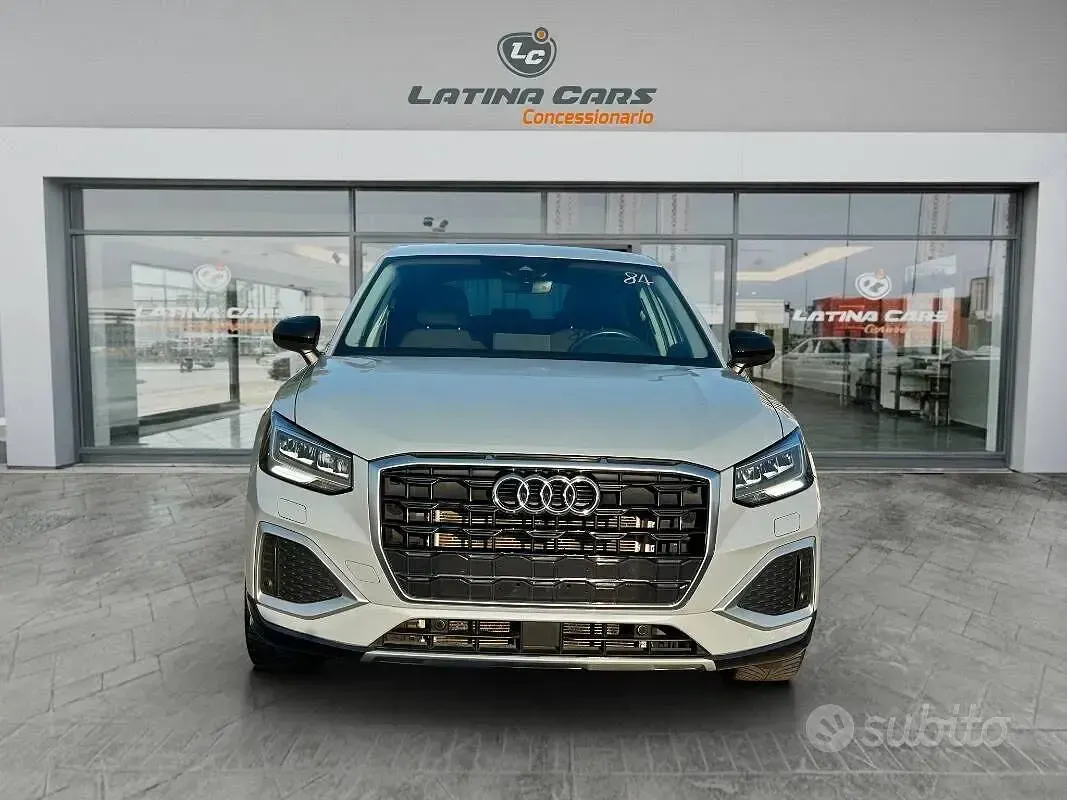 Usata Audi Q2 Admired 150 CV (110 kW) 2024 Grigio SUV