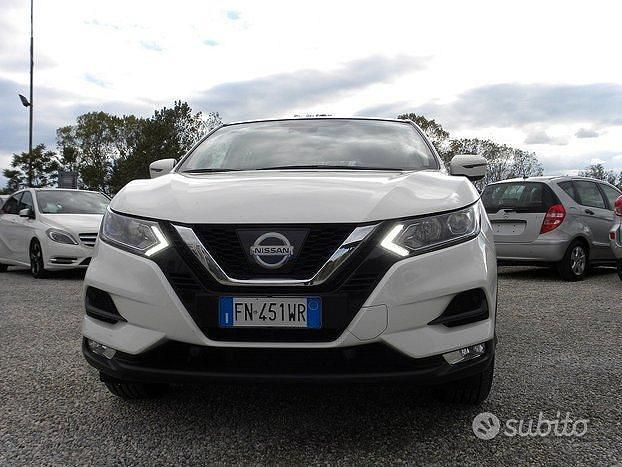 Usado Nissan Qashqai Tekna 110 HP (80 kW) 2018 Branco SUV