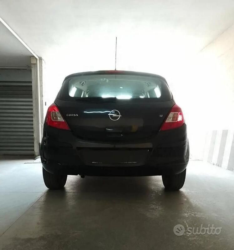 Usata 2007 Opel Corsa Due volumi | 1100 € (Super prezzo) - Immagine 1/2