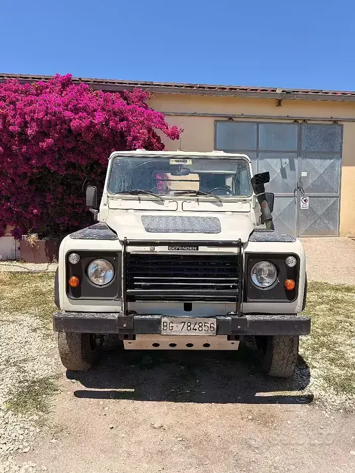 Usata Land Rover Defender 1981 Bianco SUV