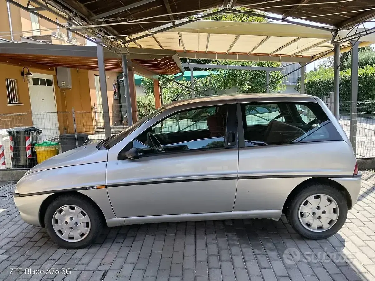 Usata Lancia Ypsilon 1997 Grigio Utilitaria