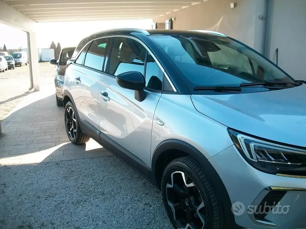 Usata Opel Crossland 110 CV (80 kW) 2023 Grigio SUV