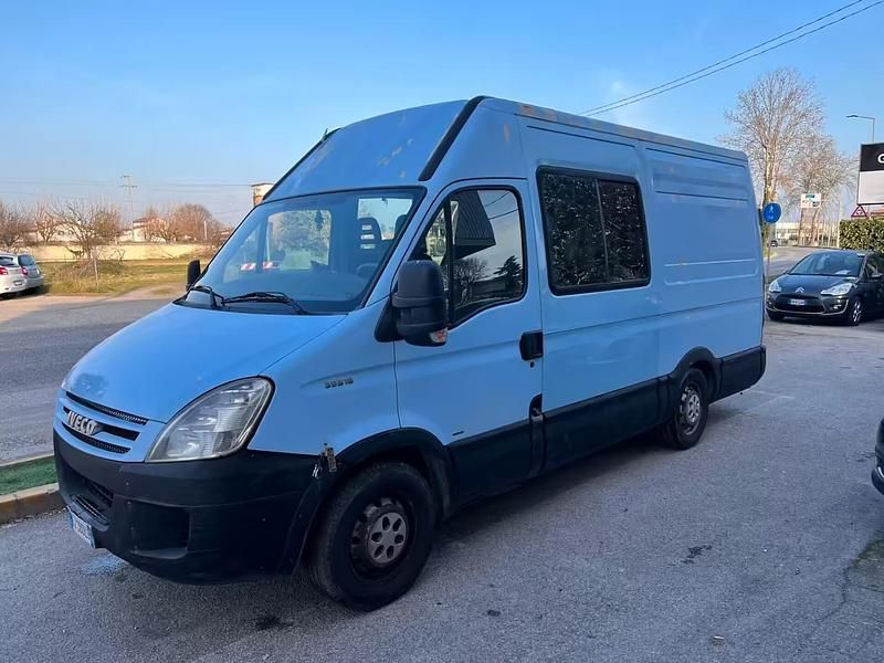 Usata Iveco Daily 176 CV (129 kW) 2006 Bianco