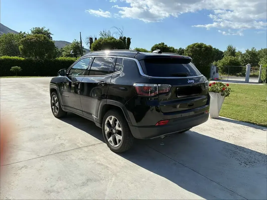 Usata Jeep Compass Limited 120 CV (88 kW) 2019 Nero SUV