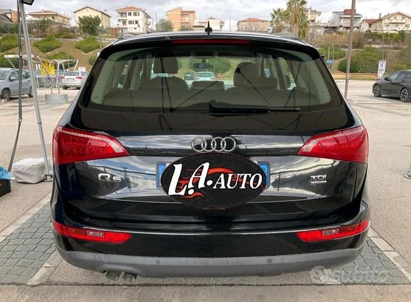 Usata Audi Q5 Advanced Plus 169 CV (124 kW) 2011 Nero SUV