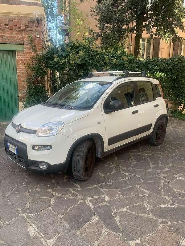 Usata Fiat Panda 4x4 S 86 CV (63 kW) 2020 Bianco Utilitaria