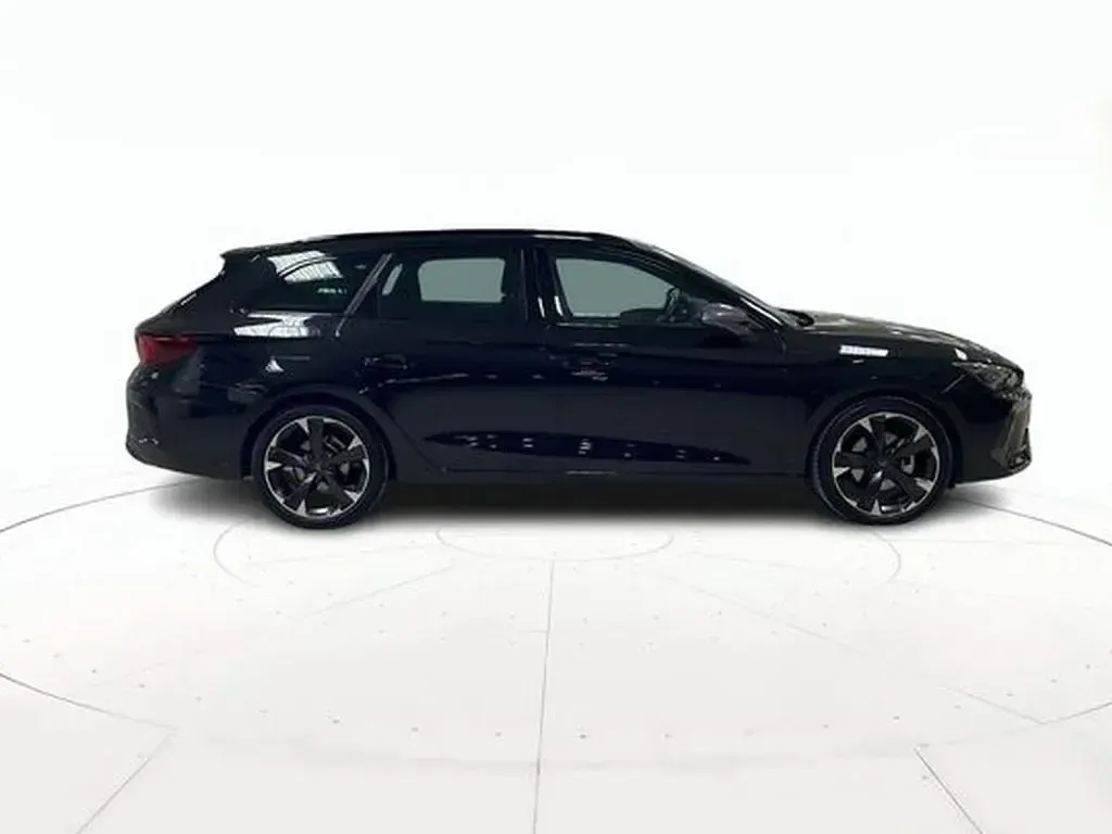 Usata Cupra Leon 150 CV (110 kW) 2025 Nero pastello Station wagon