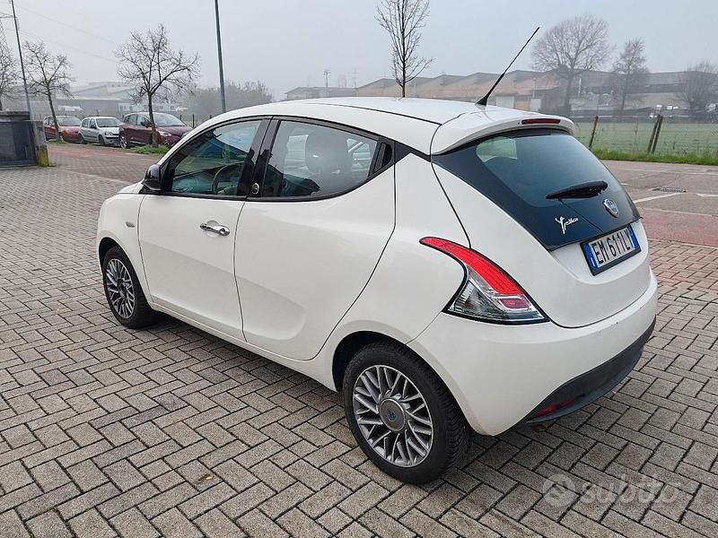 Usata Lancia Ypsilon S 69 CV (50 kW) 2012 Utilitaria