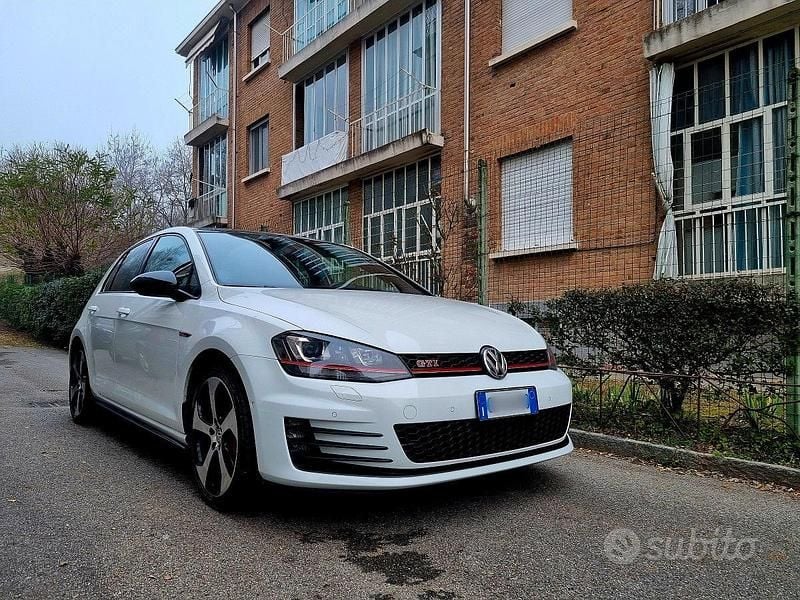 Usata VW Golf VII GTI 300 CV (220 kW) 2016 Bianco Berlina