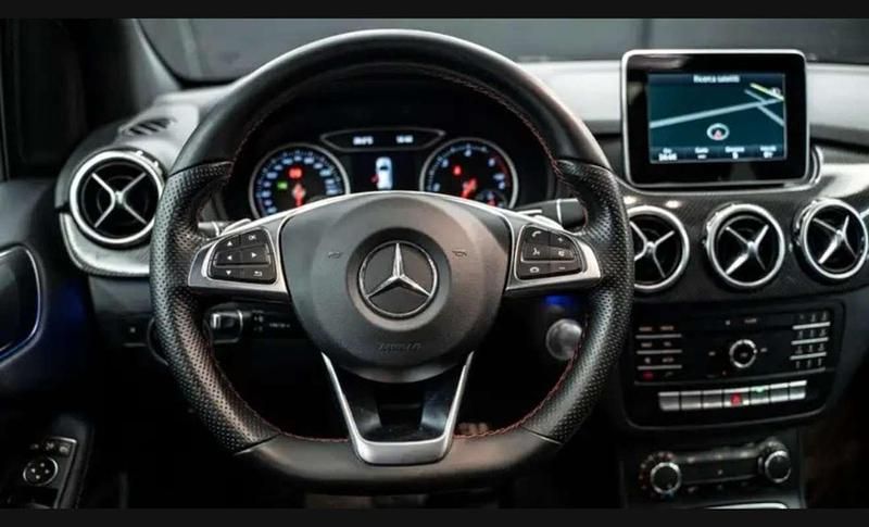 Usata Mercedes B200 136 CV (100 kW) 2017 Monovolume