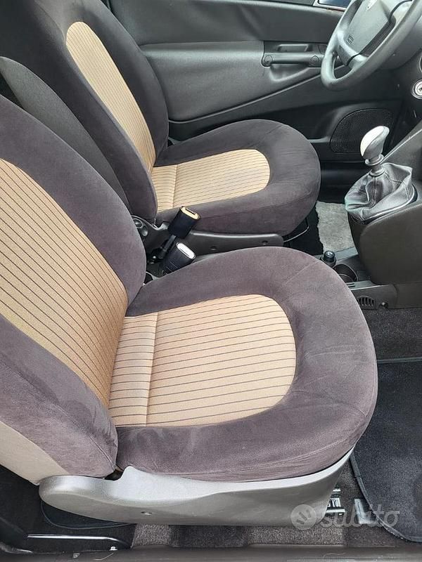 Usata Lancia Ypsilon 60 CV (44 kW) 2008 Utilitaria