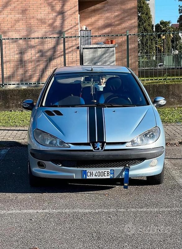 Usata Peugeot 206 2003 Marrone Berlina