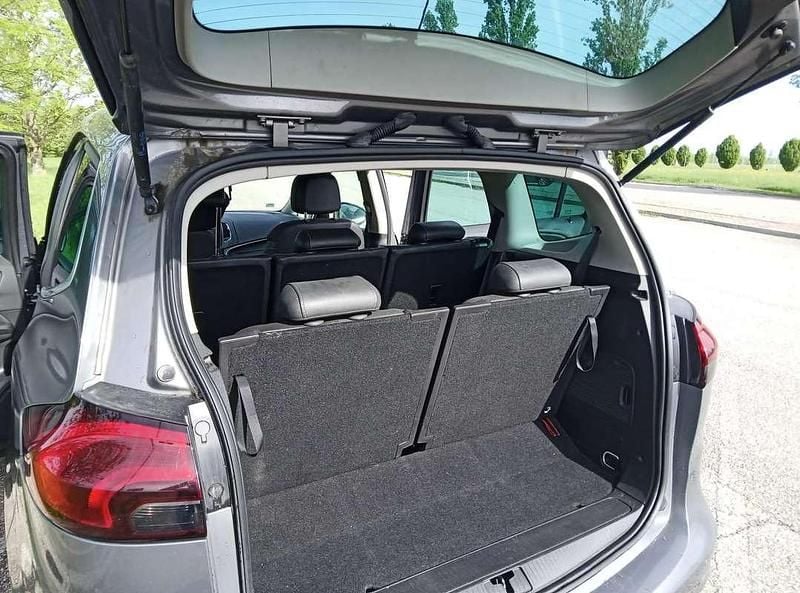 Usata Opel Zafira Tourer Cosmo 150 CV (110 kW) 2016 Grigio Monovolume