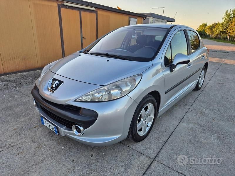 Usata Peugeot 207 88 CV (64 kW) 2006 Grigio Berlina