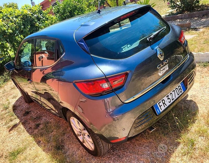 Usata Renault Clio IV 75 CV (55 kW) 2018 Grigio Berlina