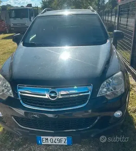 Usata Opel Antara 163 CV (119 kW) 2012 Nero SUV
