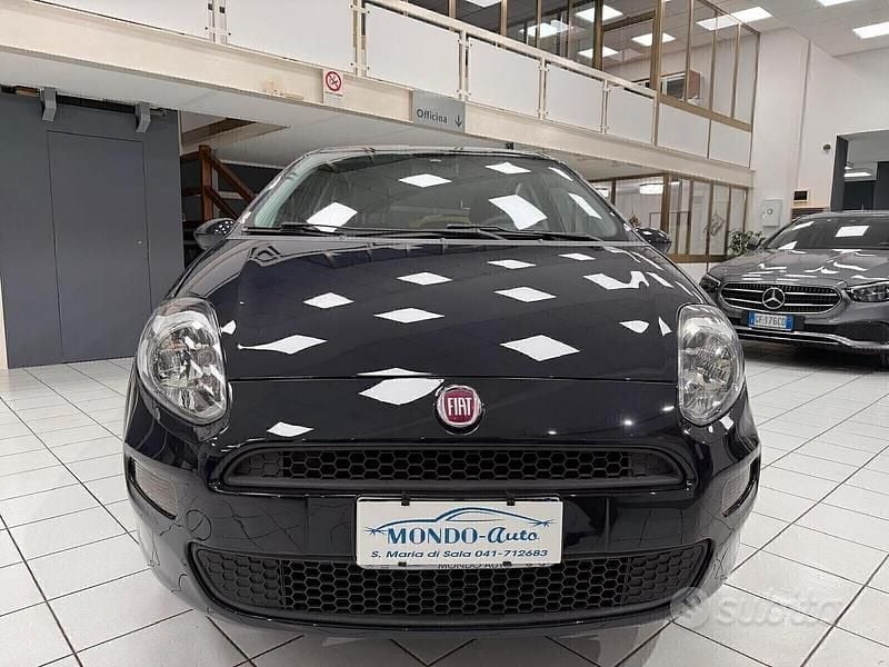Usata Fiat Punto S 77 CV (56 kW) 2015 Blu Utilitaria