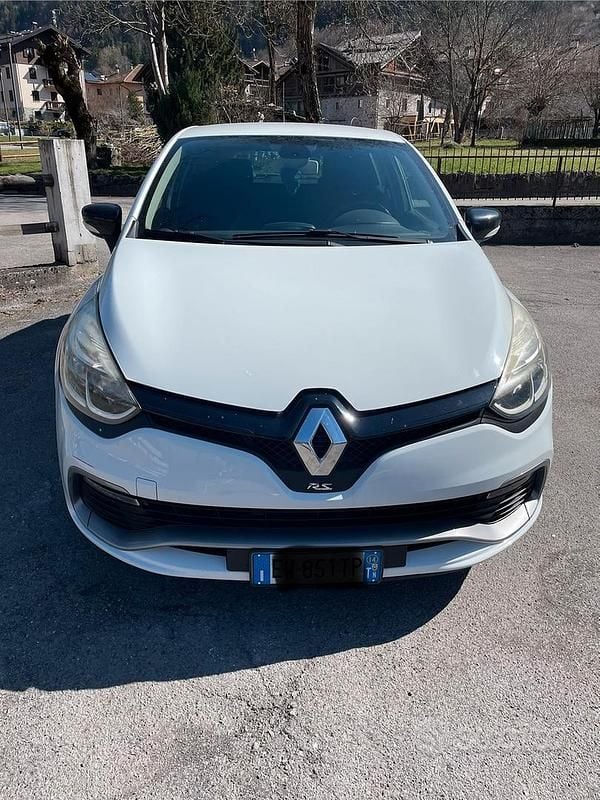 Usata Renault Clio R.S. R.S. 200 CV (147 kW) 2014 Utilitaria