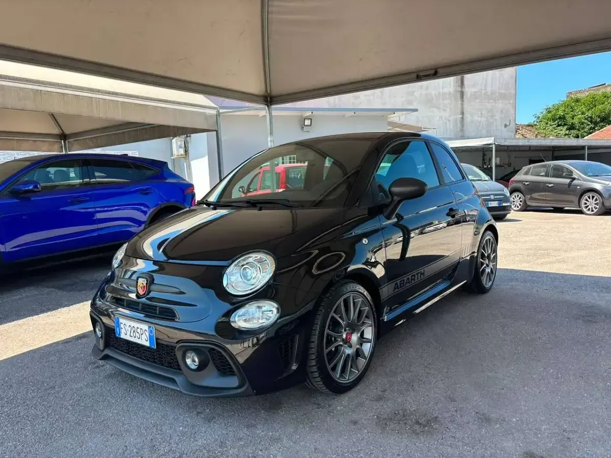 Usata Abarth 595 Competizione 179 CV (131 kW) 2018 Nero Utilitaria