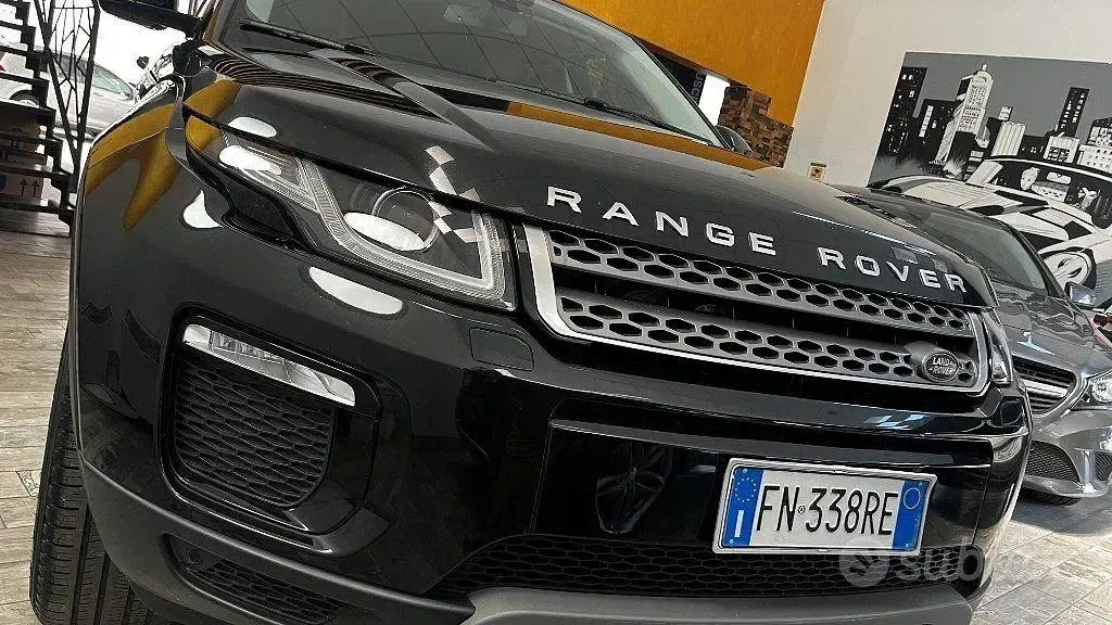 Usata Land Rover Range Rover evoque SE 150 CV (110 kW) 2018 Nero SUV