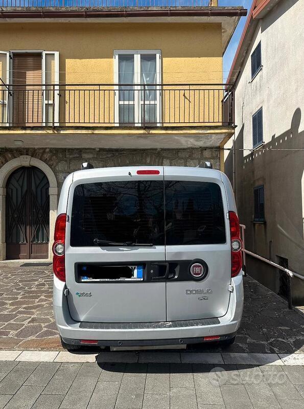Usato 2023 Fiat Doblò CNG_Hybrid (11.000 €)