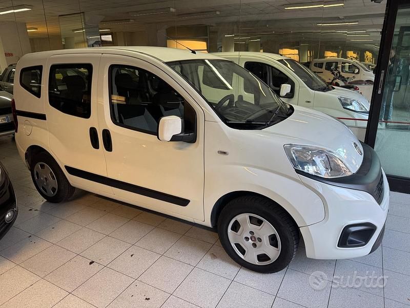 Usata Fiat Qubo Trekking 80 CV (58 kW) 2018 Bianco Monovolume