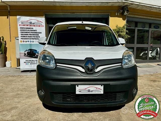 Usata Renault Kangoo Life 110 CV (80 kW) 2017 Bianco pastello Monovolume