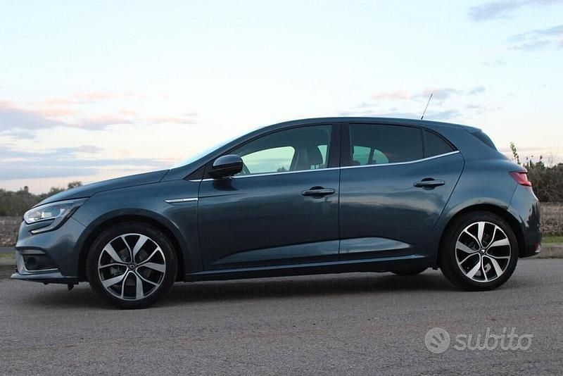 Usata Renault Mégane IV Intens 116 CV (85 kW) 2020 Grigio Berlina