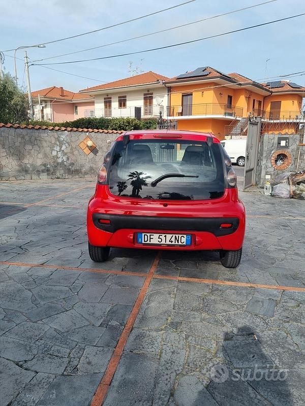 Usata Citroën C1 55 CV (40 kW) 2006 Rosso Utilitaria