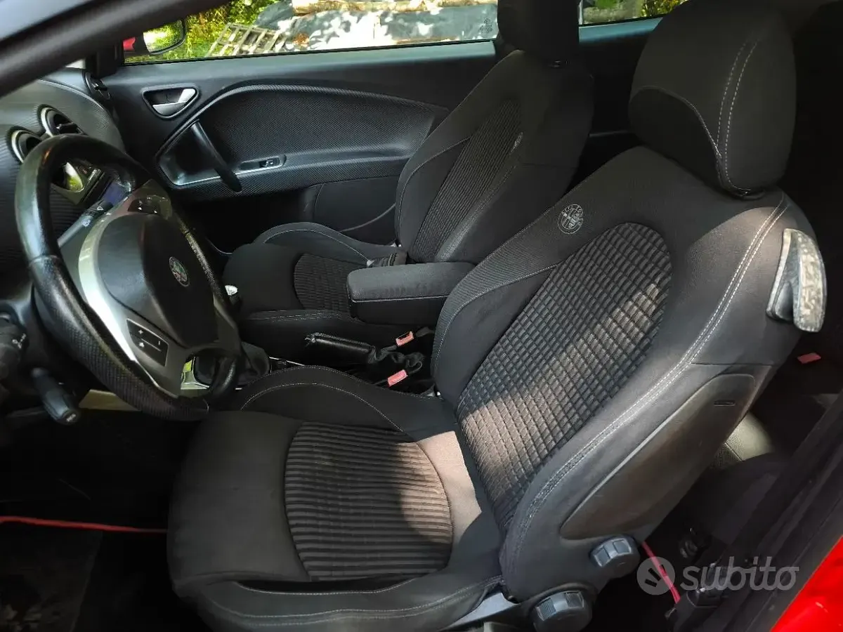 Usata Alfa Romeo MiTo 120 CV (88 kW) 2010 Rosso Utilitaria