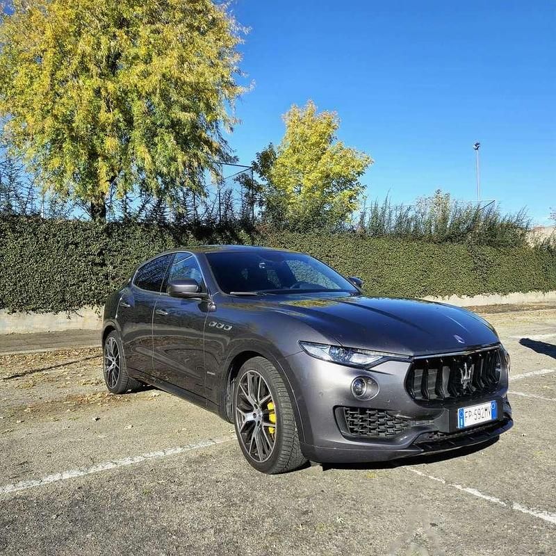 Usata Maserati Levante 430 CV (316 kW) 2018 Grigio SUV