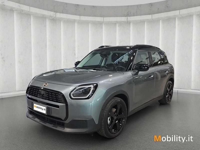 Smokey green Usata 2025 Mini Cooper Countryman Classic SUV | 36.500 € (Ottimo prezzo) - Immagine 1/4