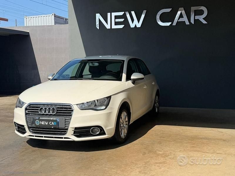 Usata Audi A1 Ambition 90 CV (66 kW) 2012 Bianco Utilitaria