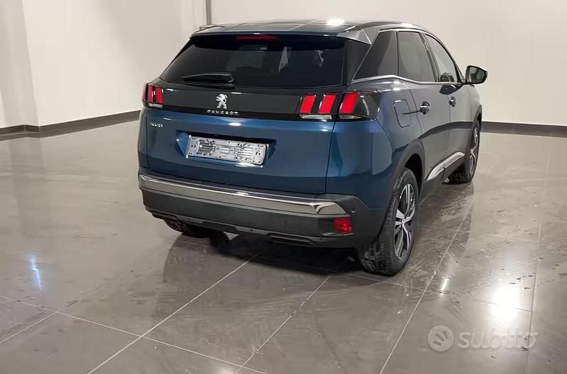 Usata Peugeot 3008 131 CV (96 kW) 2023 Grigio SUV