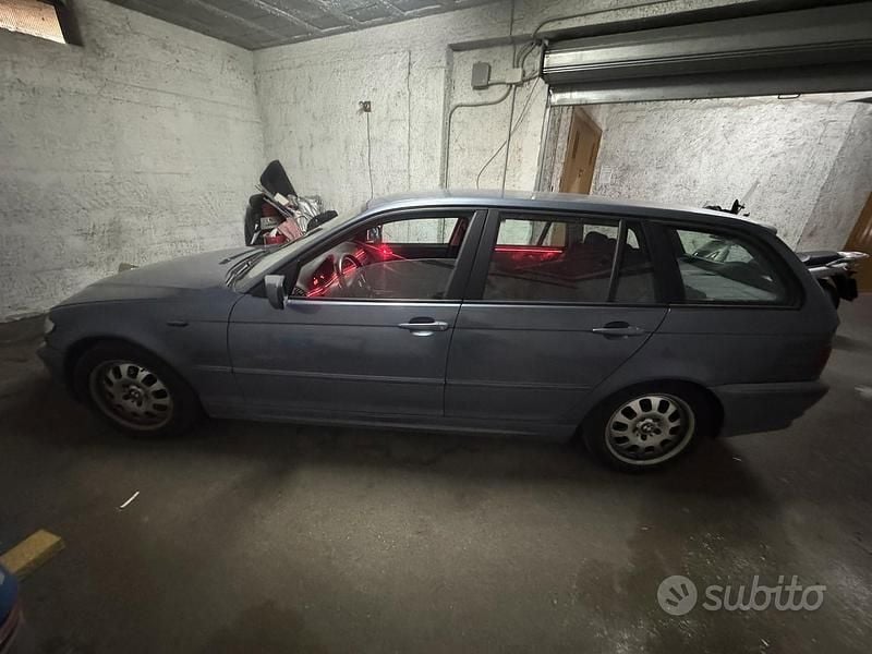 Usata BMW 320 150 CV (110 kW) 2002 Grigio Station wagon