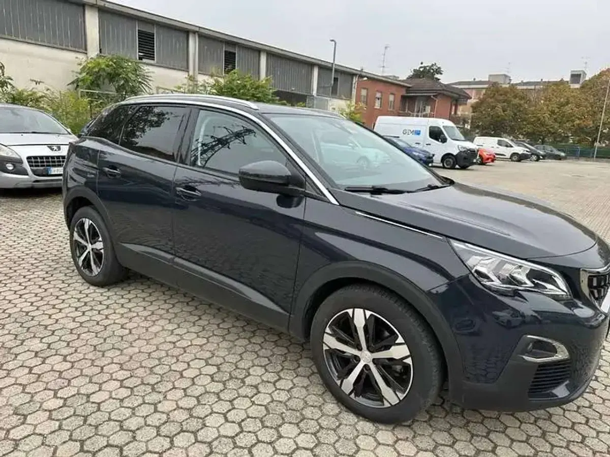 Usata Peugeot 3008 131 CV (96 kW) 2020 Blu/azzurro SUV