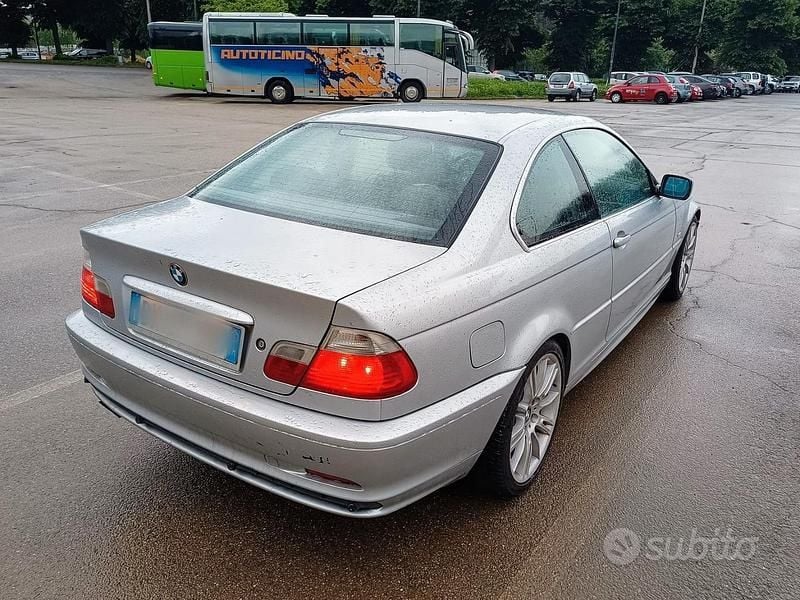 Begagnad BMW 320 Efficient Dynamics 170 HK (125 kW) 2001 Grå Sportkupé