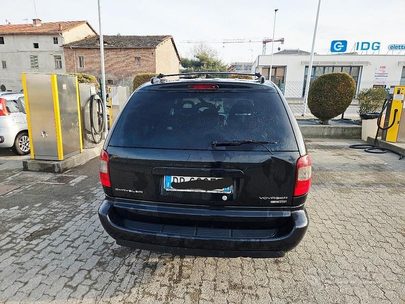 Usata Chrysler Grand Voyager 2006 Nero Monovolume