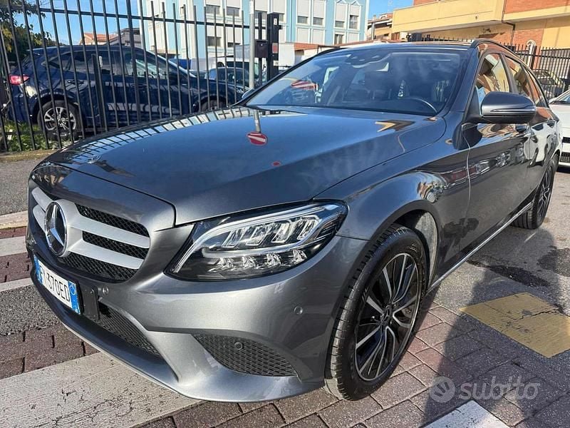 Usata Mercedes C200 Business 160 CV (117 kW) 2019 Grigio Station wagon