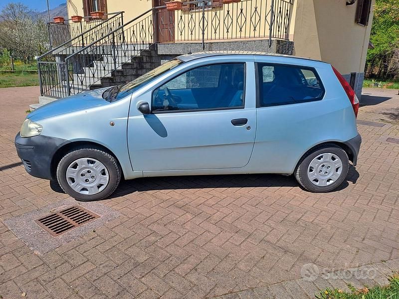 Usata Fiat Punto 2004 Grigio Utilitaria